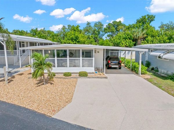 661 MOUNT PINEY AVENUE NE, Unit 697, ST PETERSBURG, FL 33702