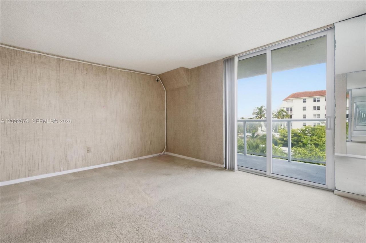 10000 W Bay Harbor Dr, Unit 501, Bay Harbor Islands, FL 33154 Photo