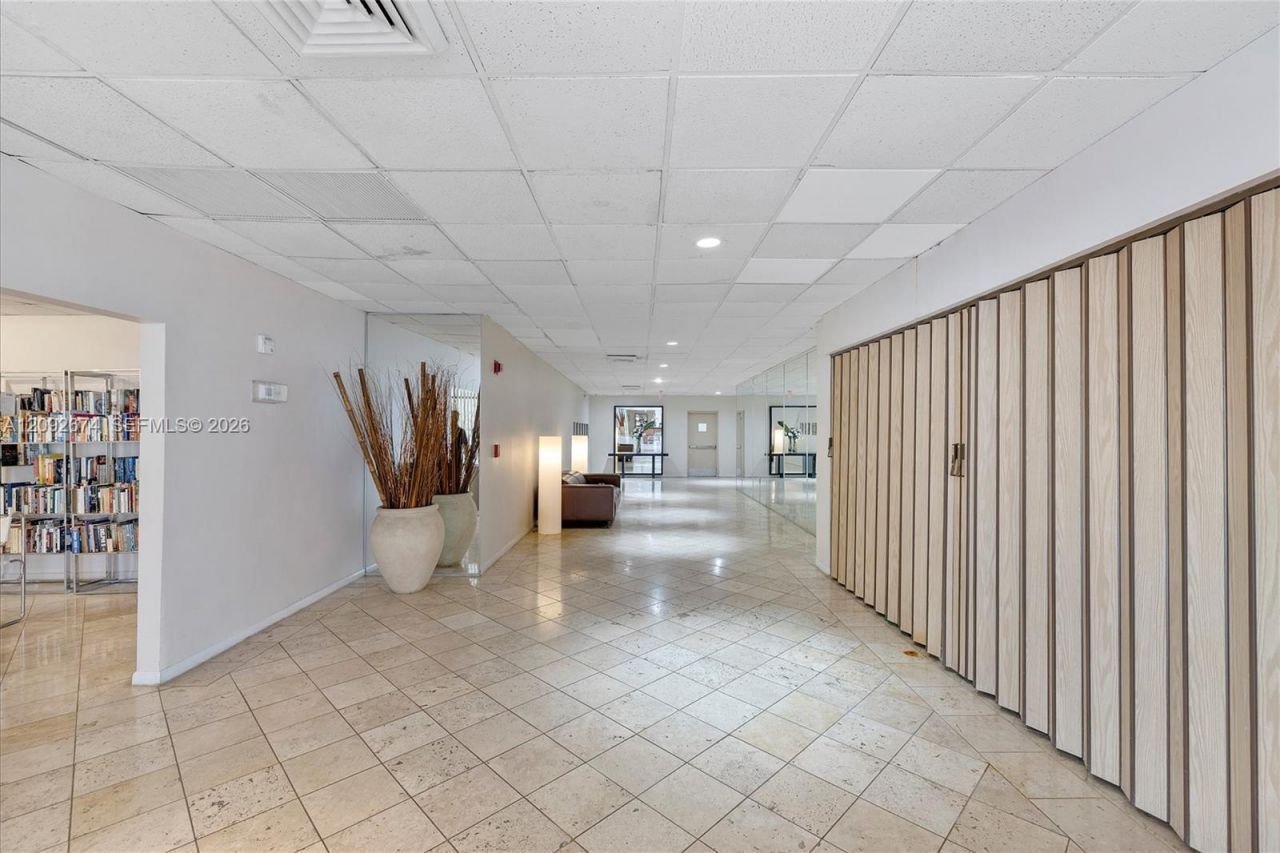10000 W Bay Harbor Dr, Unit 501, Bay Harbor Islands, FL 33154 Photo