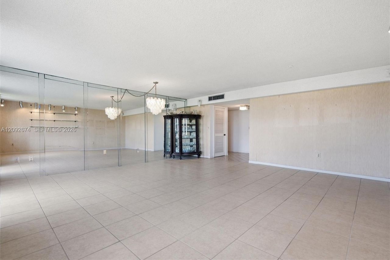 10000 W Bay Harbor Dr, Unit 501, Bay Harbor Islands, FL 33154 Photo