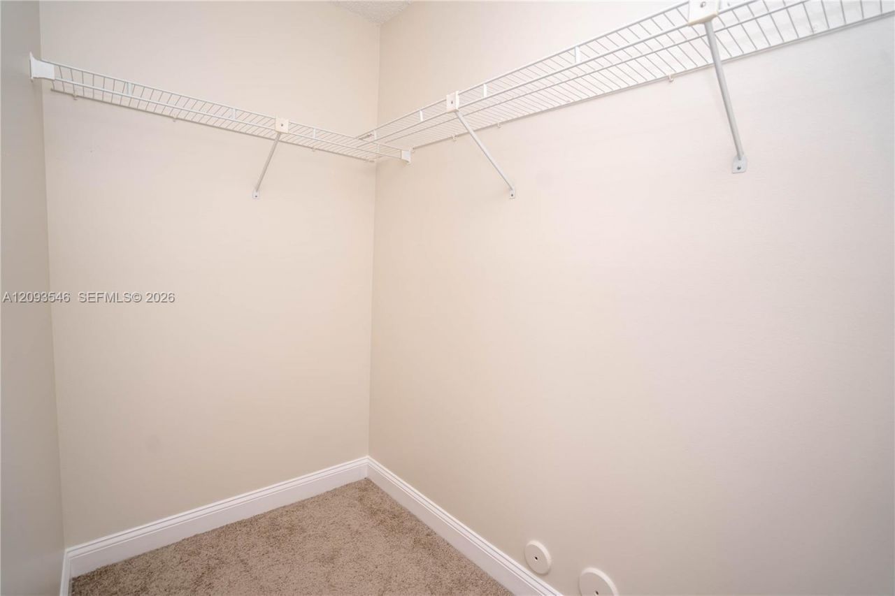 7090 NW 173rd Dr, Unit 203, Hialeah, FL 33015 Photo