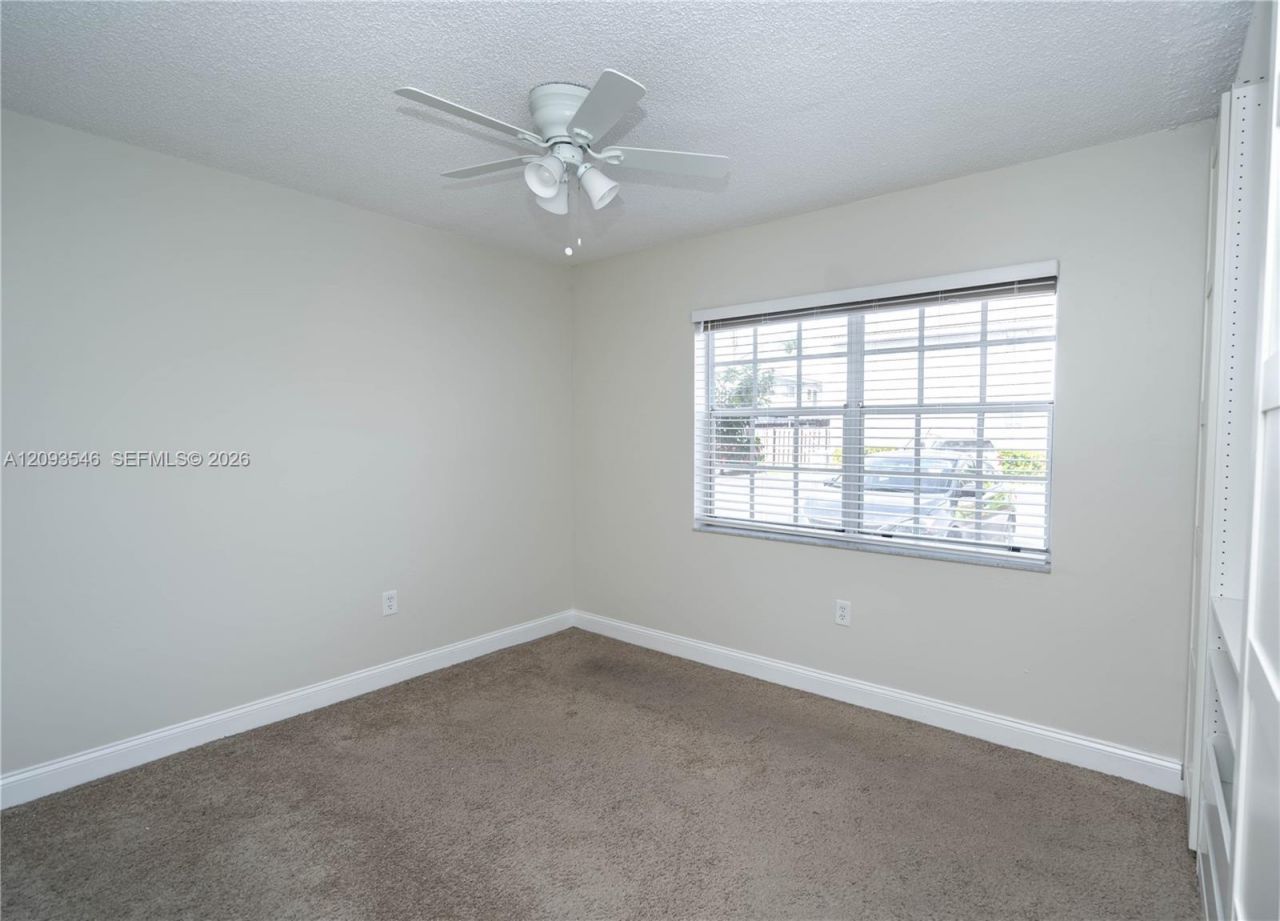 7090 NW 173rd Dr, Unit 203, Hialeah, FL 33015 Photo