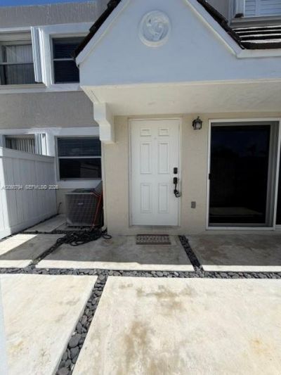 4590 SW 68th Ct Cir , Unit 8, Miami, FL 33155 Photo