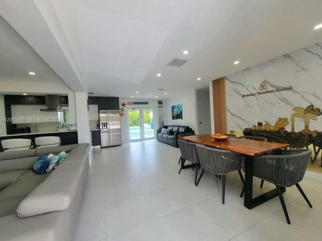 7181 Sheridan St, Hollywood, FL 33024 Photo