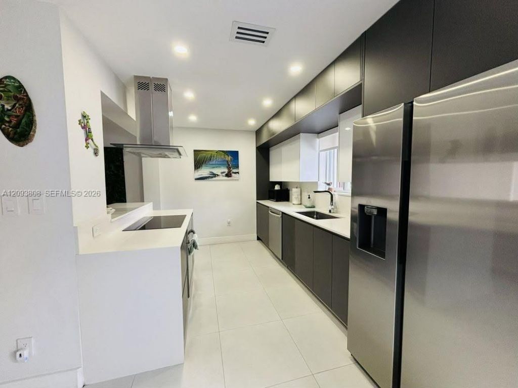 7181 Sheridan St, Hollywood, FL 33024 Photo