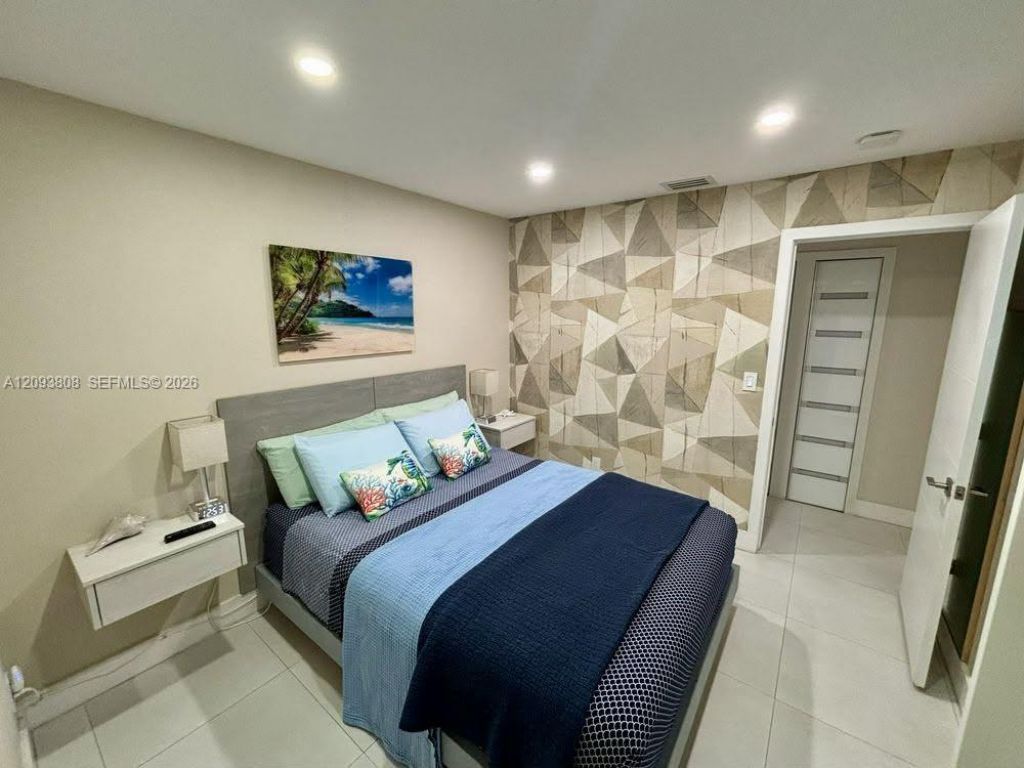 7181 Sheridan St, Hollywood, FL 33024 Photo