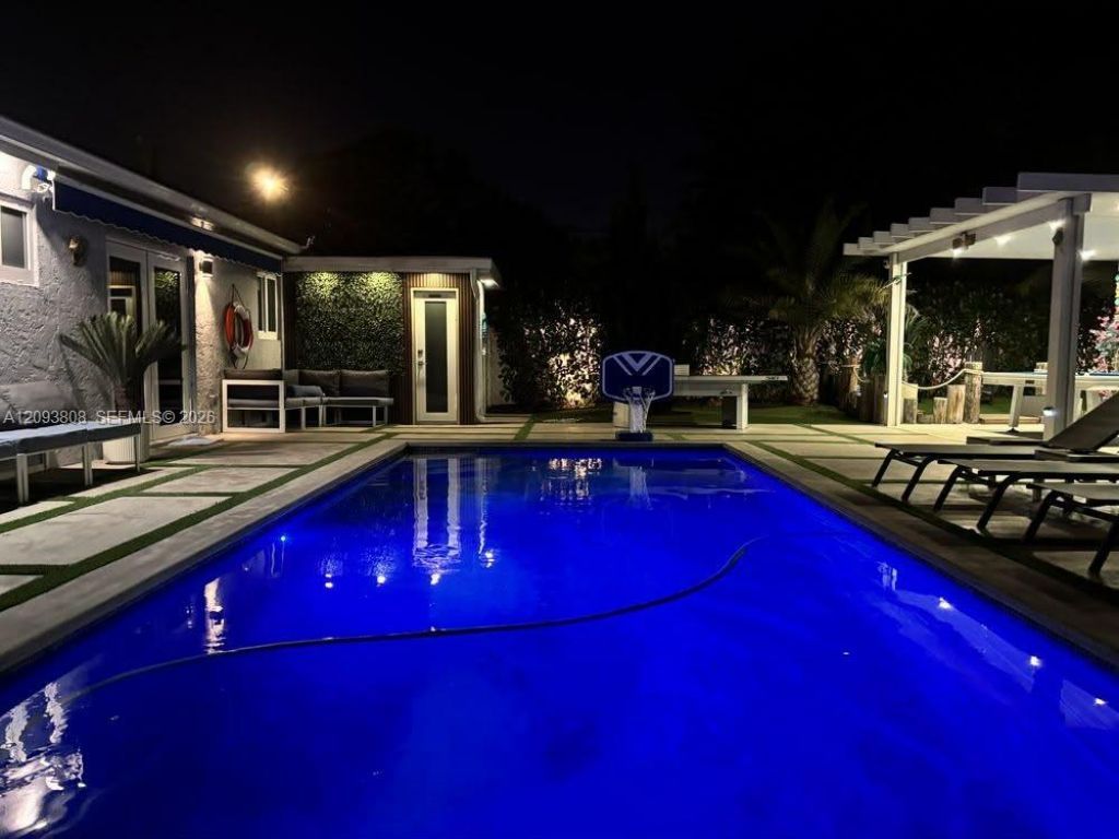 7181 Sheridan St, Hollywood, FL 33024 Photo