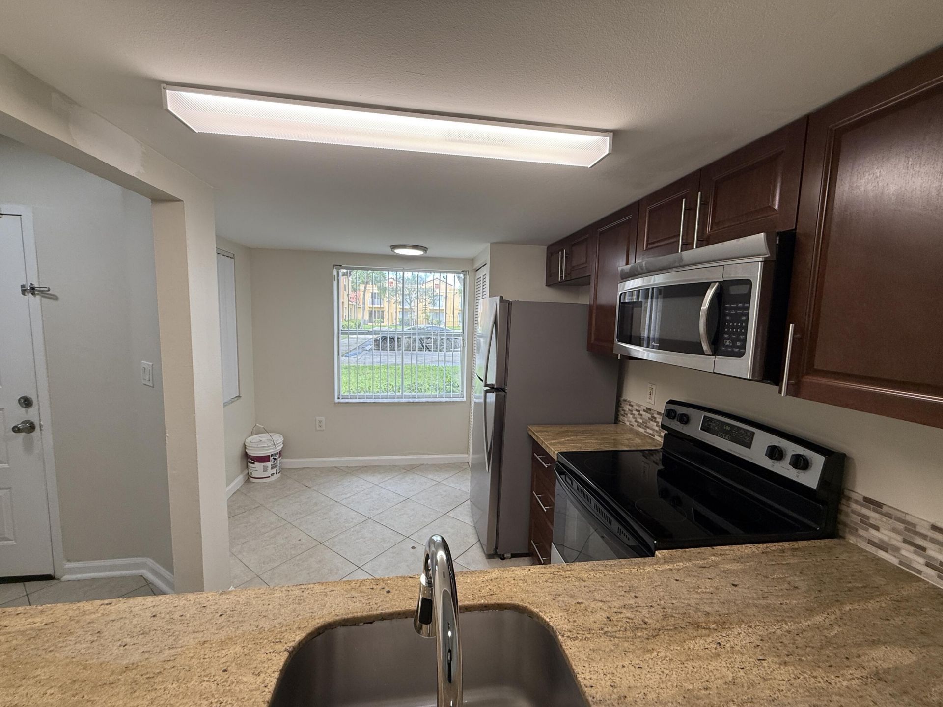 3817 NW 90th Avenue, Sunrise, FL 33351 Photo