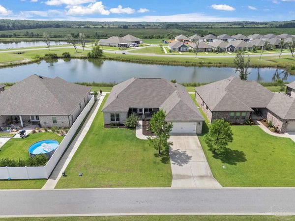 3963 Morning Dew Dr, Milton, FL 32583