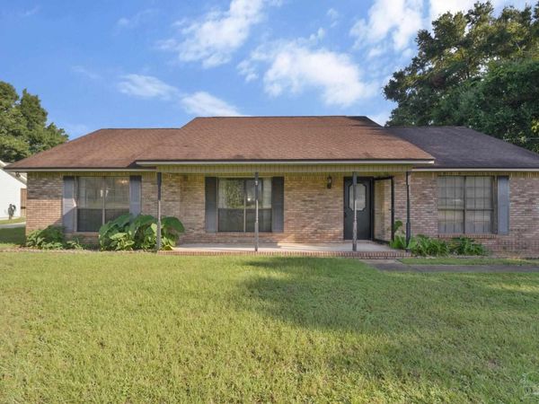 4644 Heatherwood Way, Pace, FL 32571