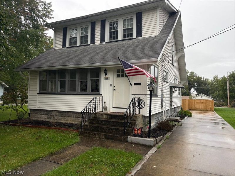 118 E Woodland Avenue, Columbiana, OH 44408 Photo 2