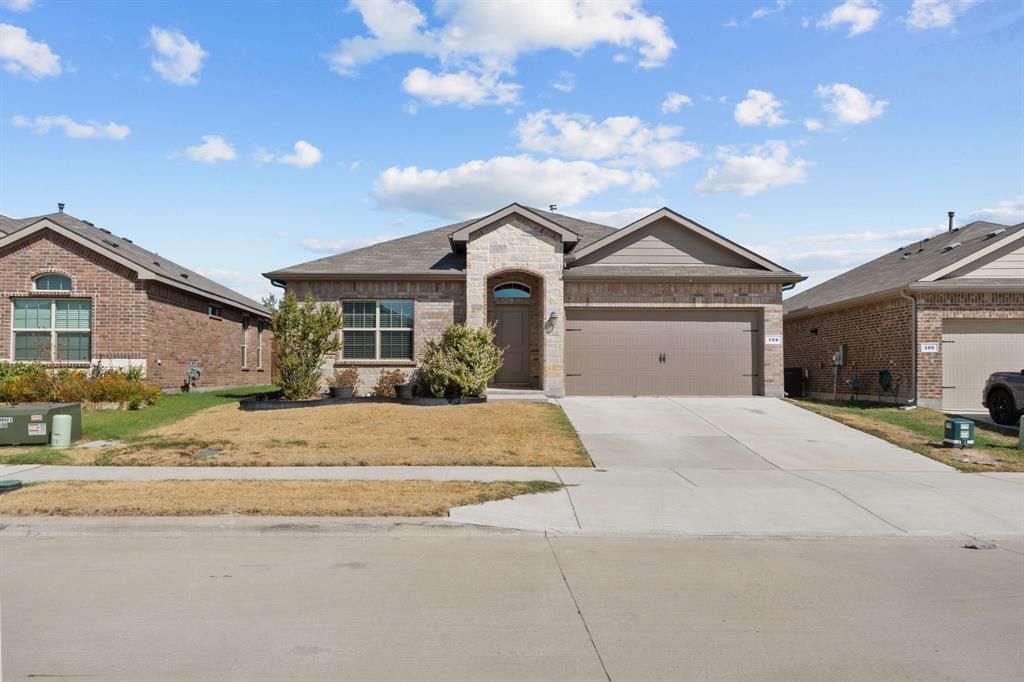 308 Youngblood Lane, Fort Worth, TX 76131 Main Photo