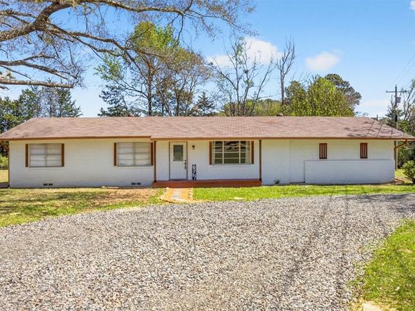 6367 Orange Road , Big Sandy, TX 75755