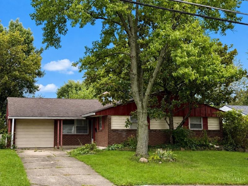 12120 Benadir Road, Springdale, OH 45246 Photo 2