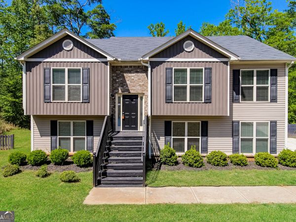 1928 Paynes Point, Winder, GA 30680