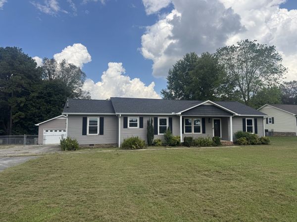 920 Rock Creek Rd, Estill Springs, TN 37330