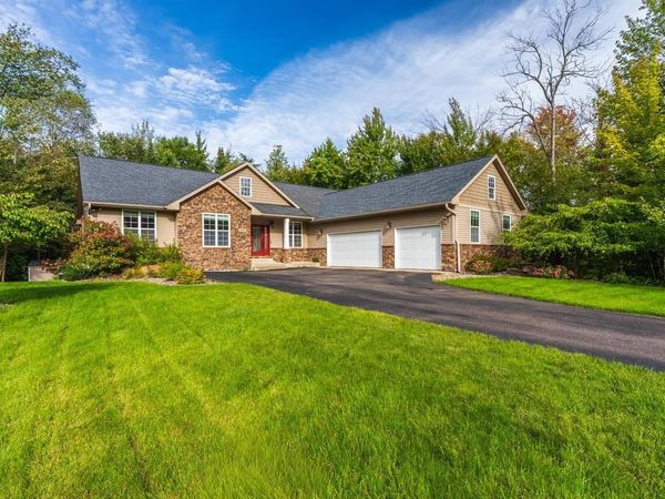 9602 HERITAGE HILLS DRIVE, Weston, WI 54476