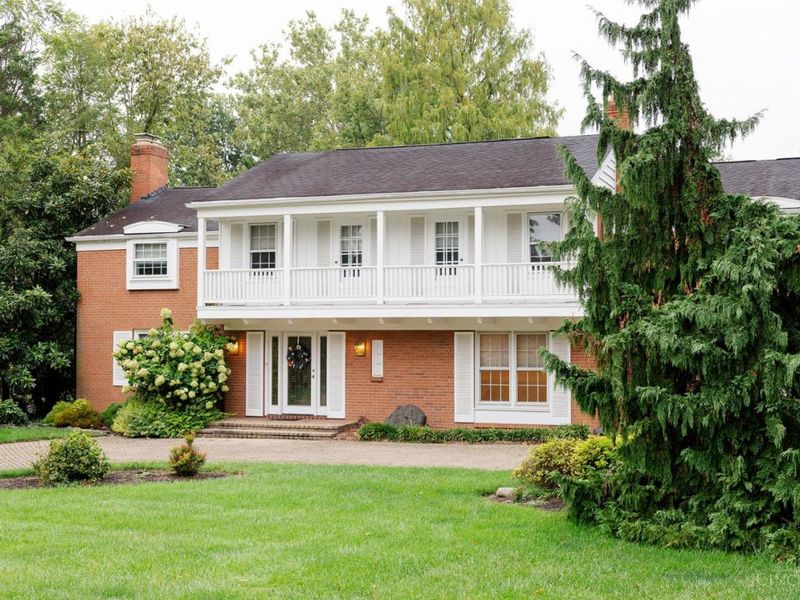 5765 Miami Road, Indian Hill, OH 45243 Photo 2