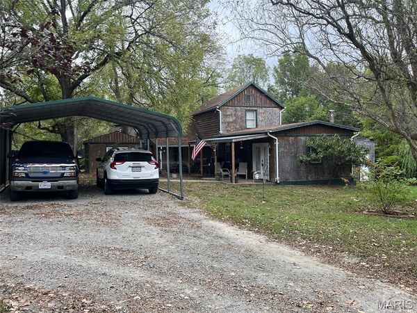 1109 Commercial Street , Mineral Point, MO 63660