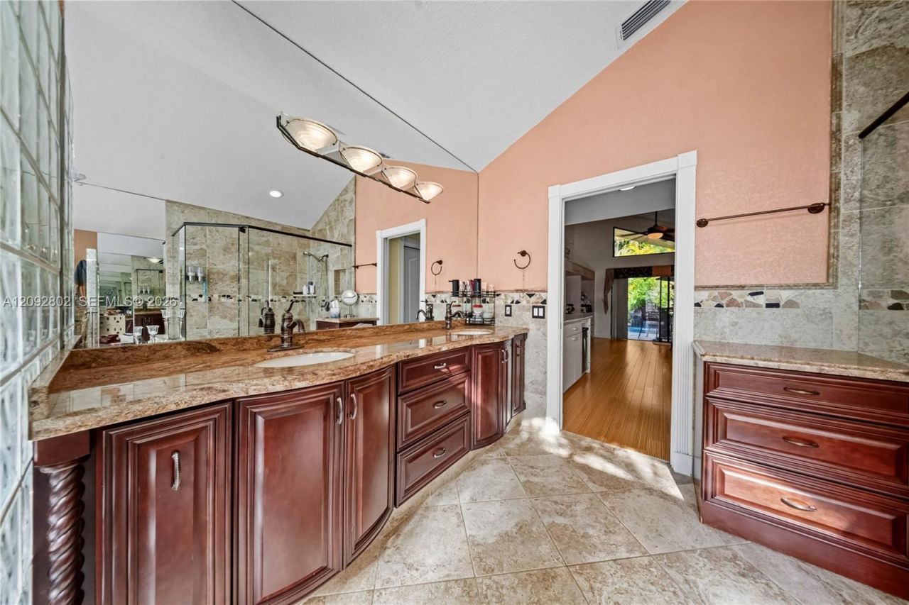 4961 NW 102nd Dr, Coral Springs, FL 33076 Photo