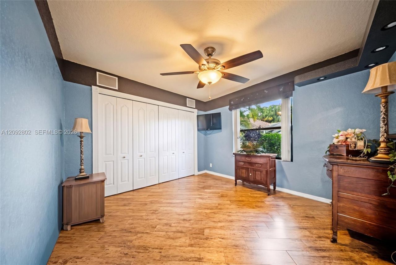 4961 NW 102nd Dr, Coral Springs, FL 33076 Photo
