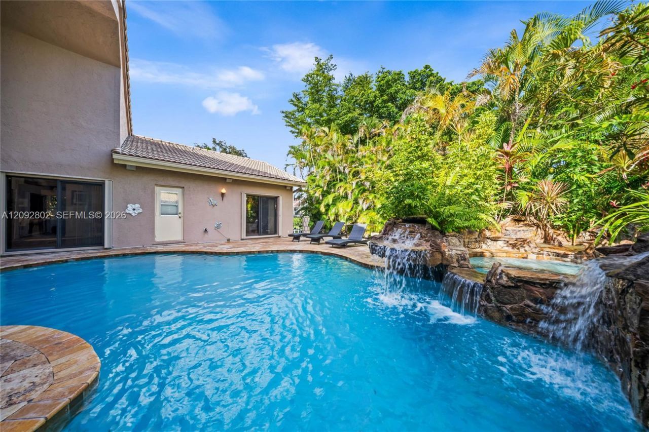 4961 NW 102nd Dr, Coral Springs, FL 33076 Photo