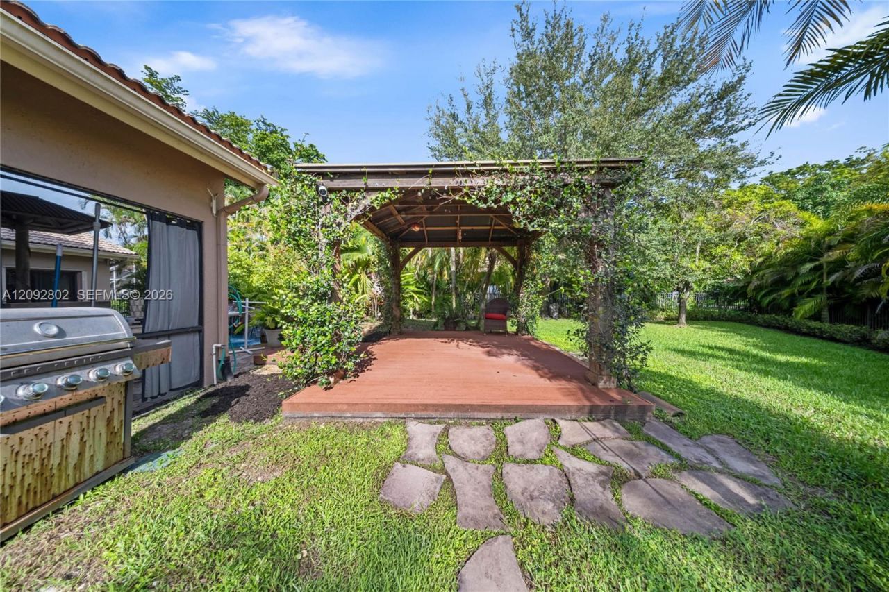 4961 NW 102nd Dr, Coral Springs, FL 33076 Photo