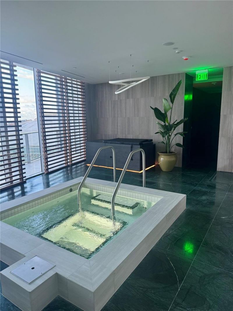 1400 Biscayne Blvd., Unit 1403, Miami, FL 33132 Photo
