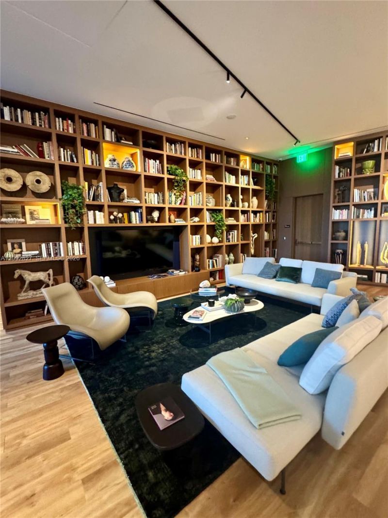 1400 Biscayne Blvd., Unit 1403, Miami, FL 33132 Photo
