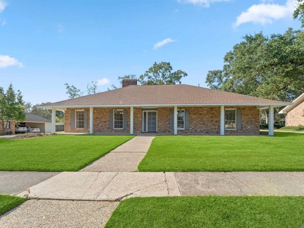 685 Daventry Dr, Baton Rouge, LA 70808