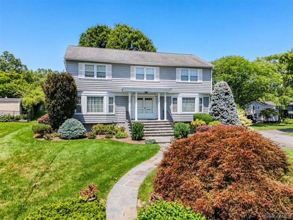1 Parkwood Place, Rye Brook, NY 10573