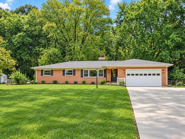 3400 Cambridge Drive, Springfield, OH 45503