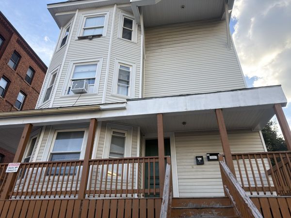 4 Preston St, Unit 2, Worcester, MA 01610