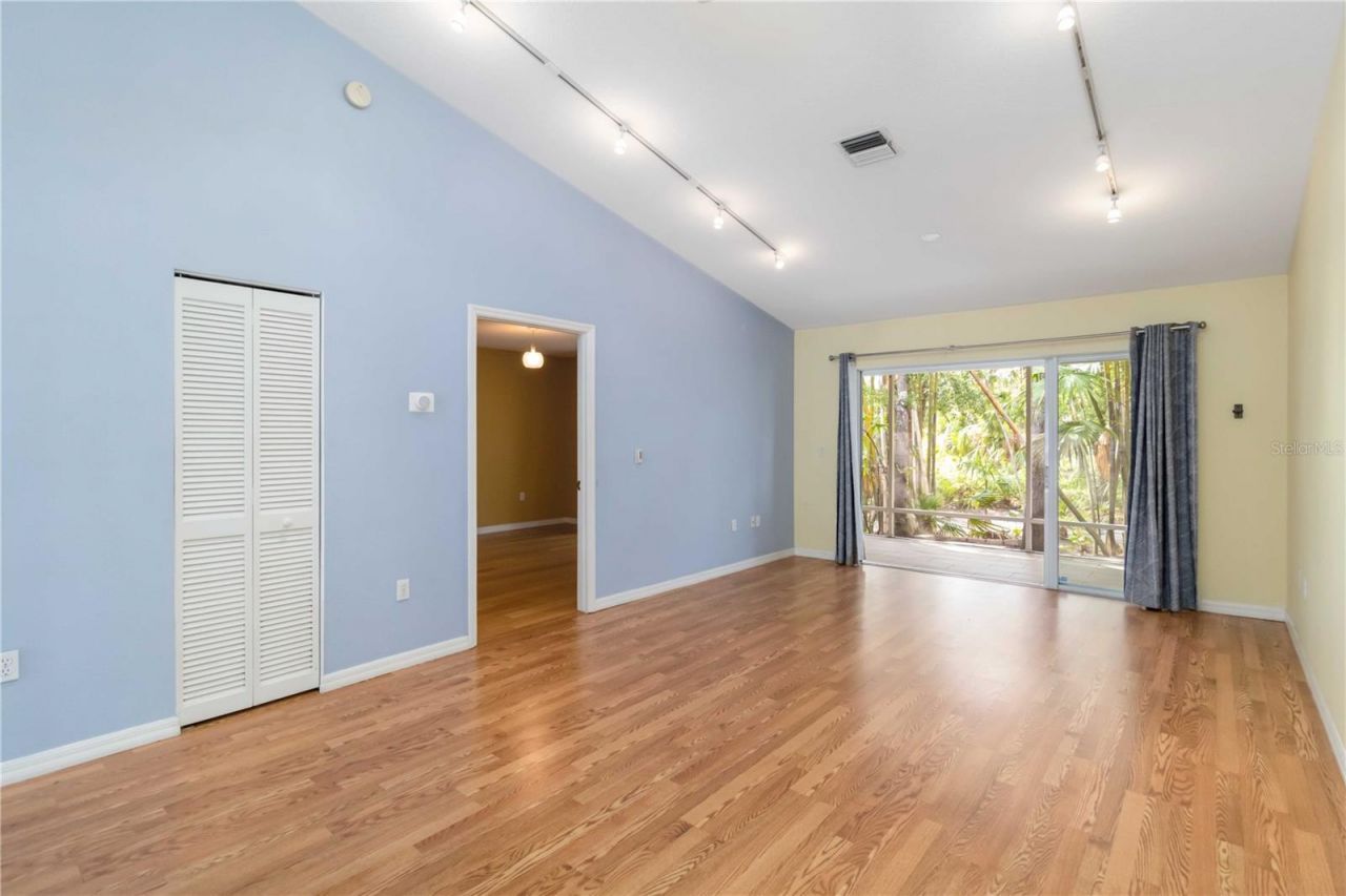 642 N Jefferson Avenue , Unit 13, Sarasota, FL 34237 Photo