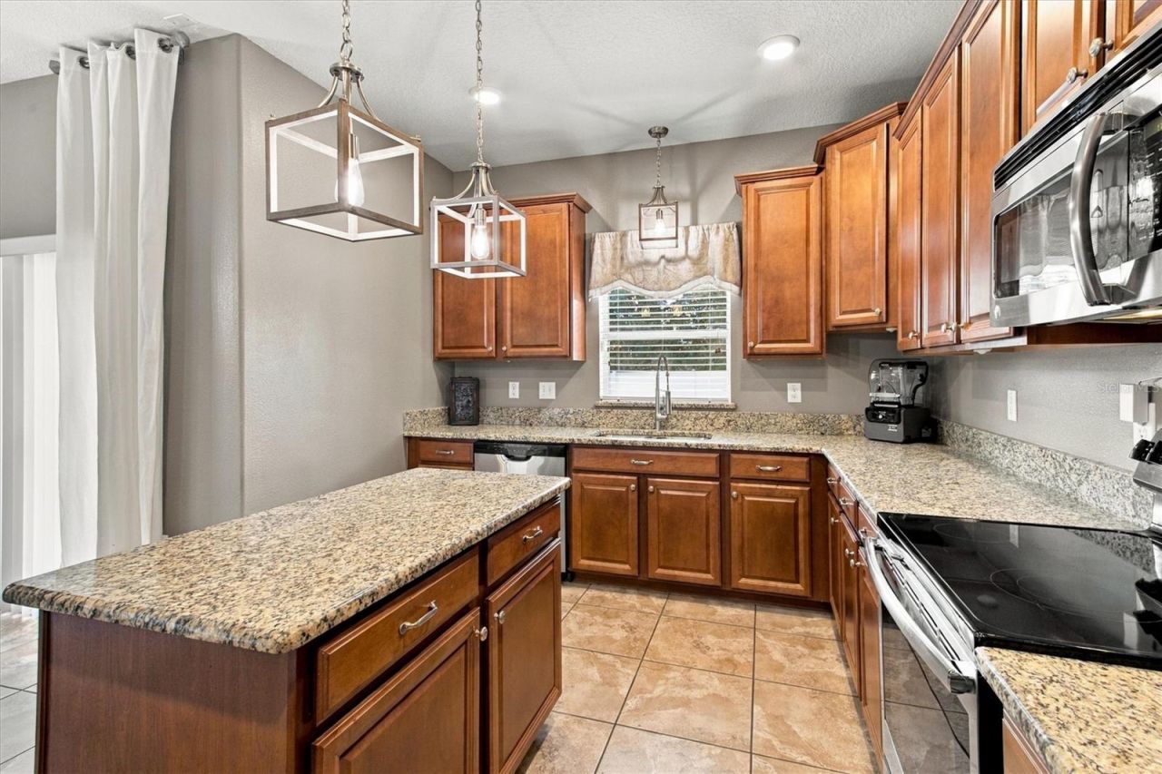 5842 Rutherford Road , Mount Dora, FL 32757 Photo