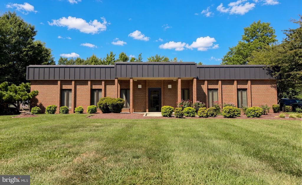 8 8 POST OFFICE ROAD , WALDORF, MD 20602