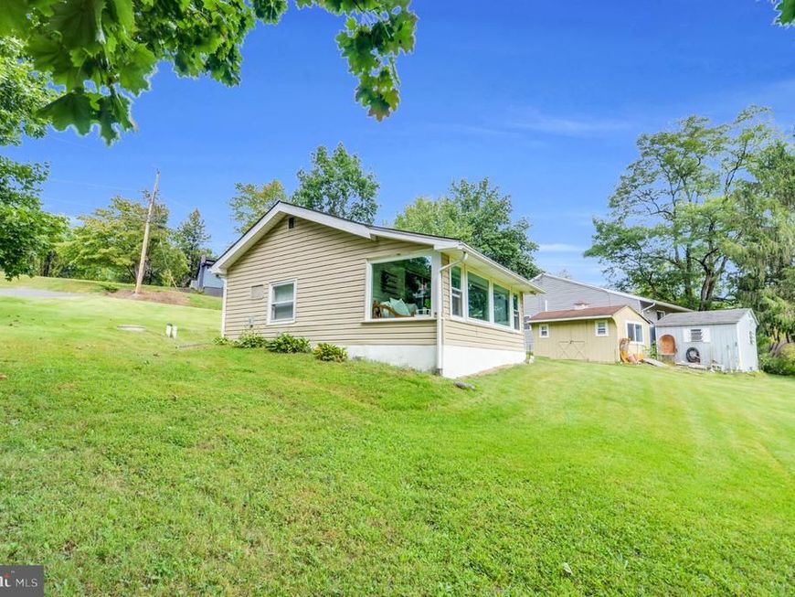 473 N Shore Drive, Lenhartsville, PA 19534 Main Photo
