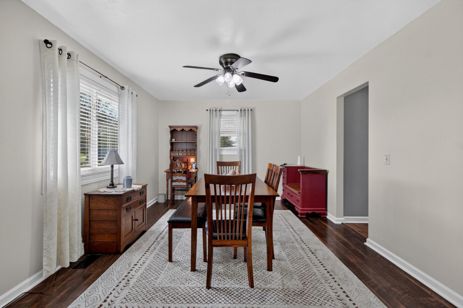 3576 Cordova Road Photo 11