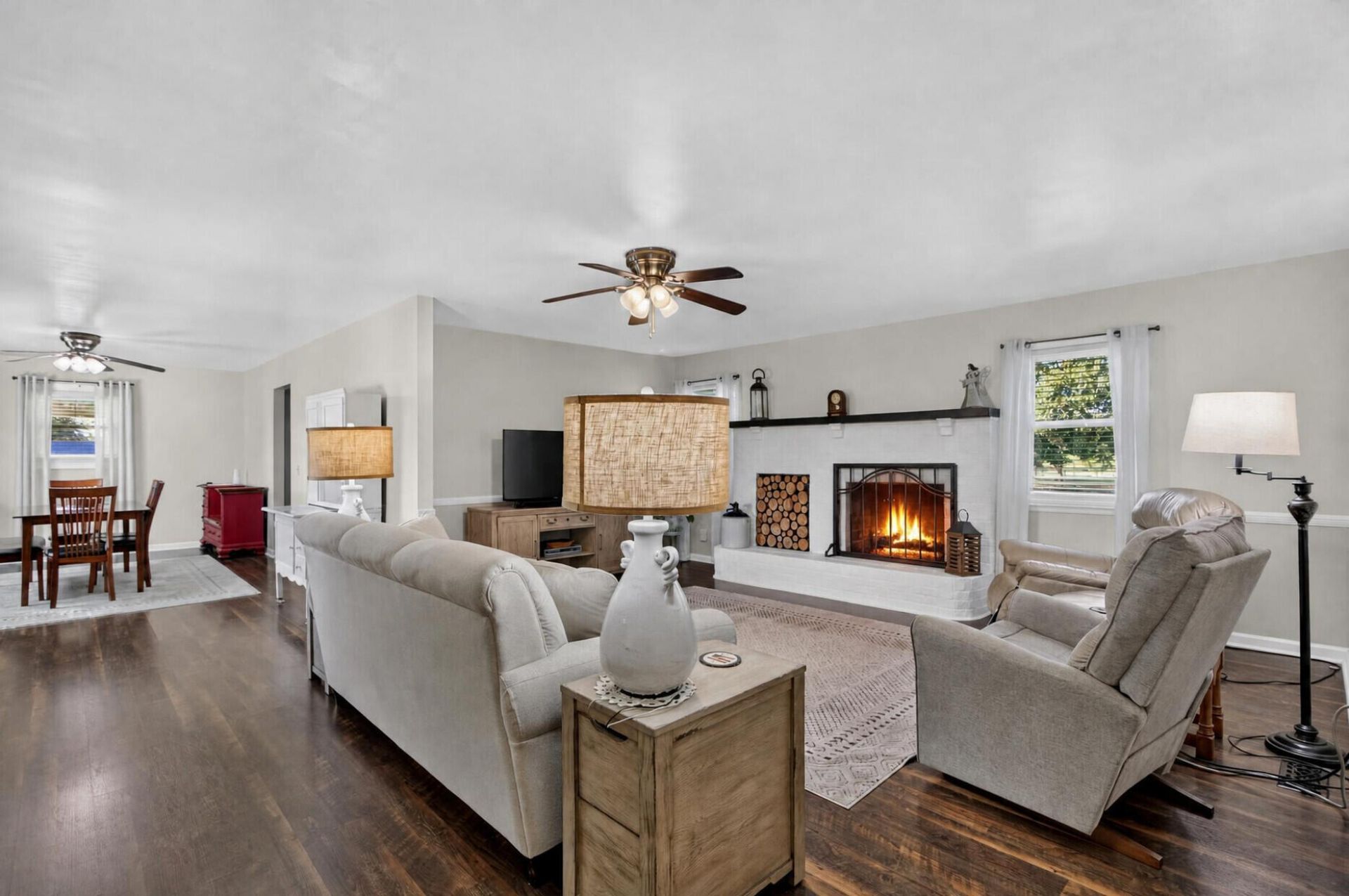 3576 Cordova Road Photo 2