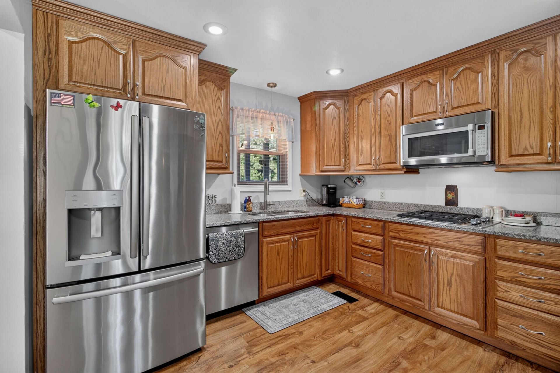 3576 Cordova Road Photo 5