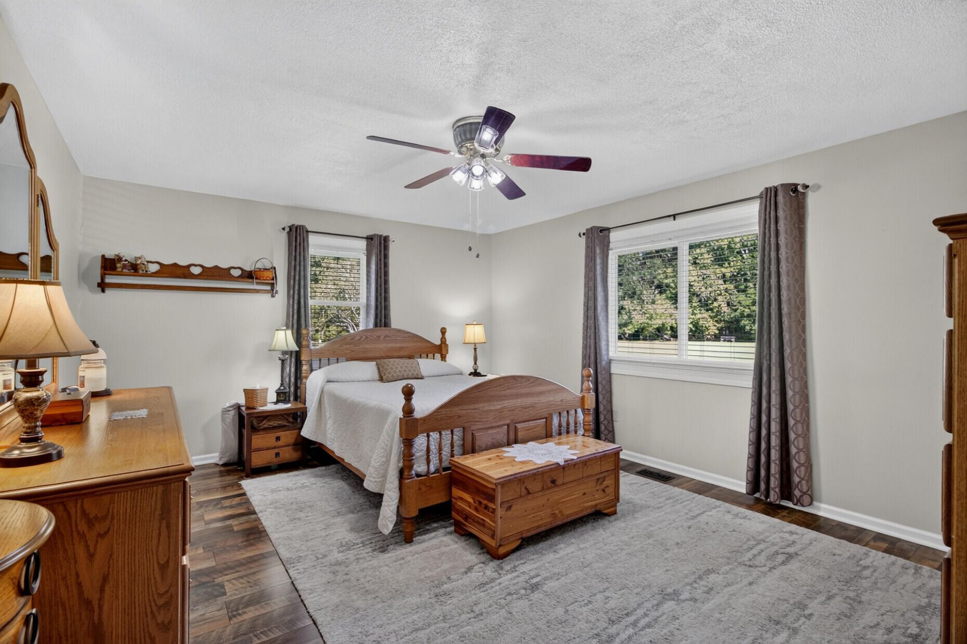 3576 Cordova Road Photo 6