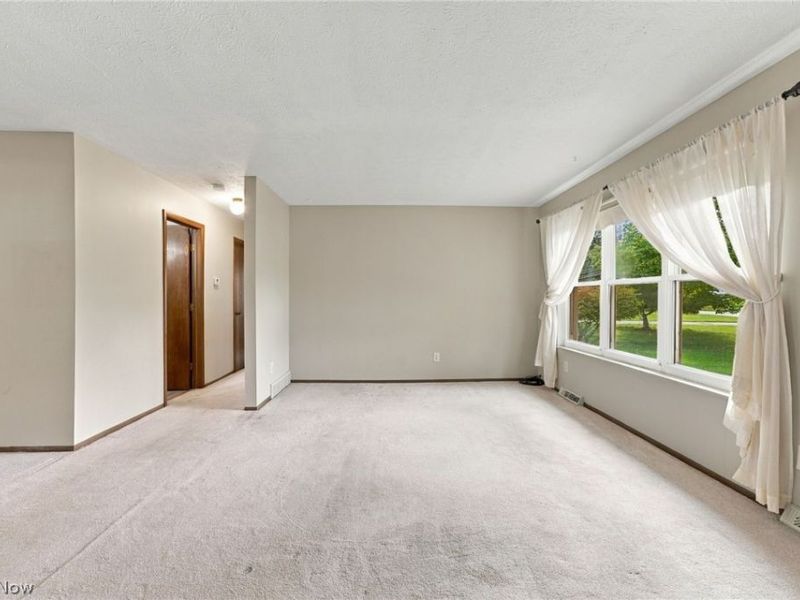 20182 Drake Road, Strongsville, OH 44149 Photo 7