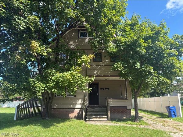 12501 Dove Avenue , Cleveland, OH 44105