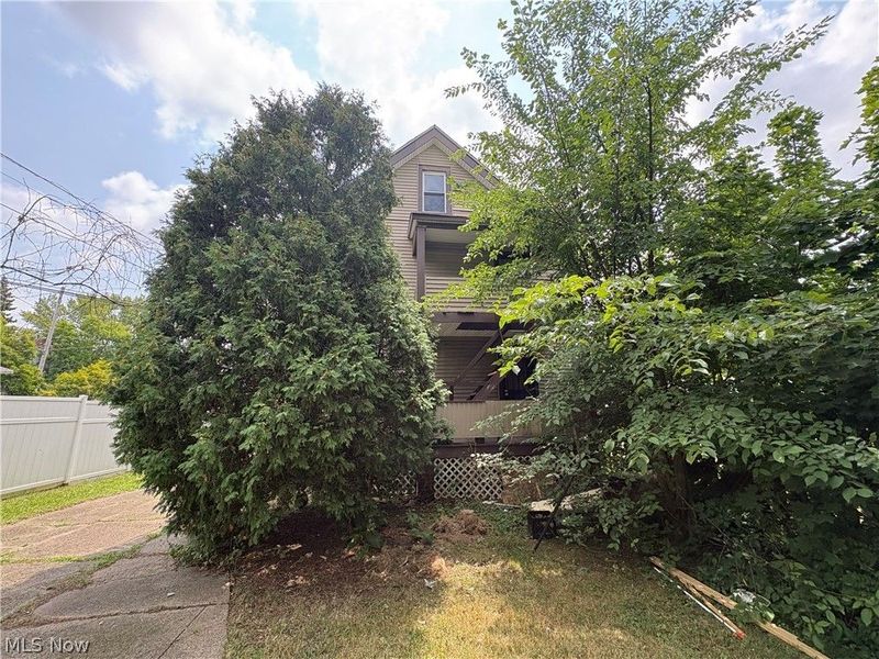 12501 Dove Avenue, Cleveland, OH 44105 Photo 4