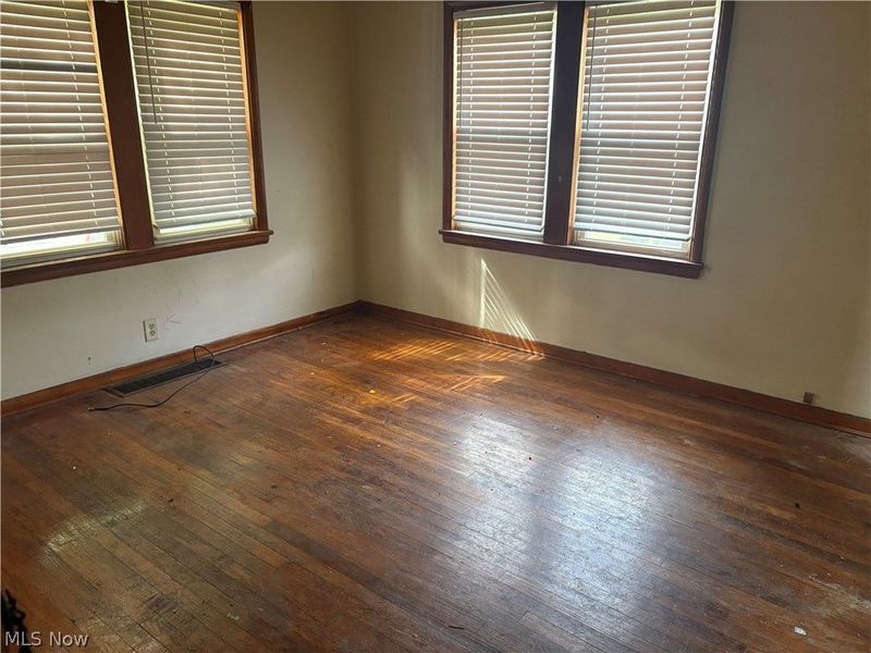 12501 Dove Avenue, Cleveland, OH 44105 Photo 7