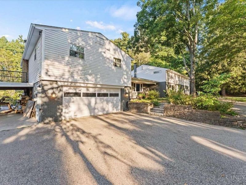 6159 Branch Hill Miamiville Road, Miami Township, OH 45140 Photo 2