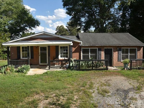 3560 Dogwood Court , Salisbury, NC 28144
