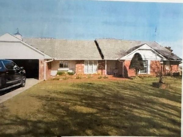 27601 N County Rd 3170 Road, Elmore City, OK 73433