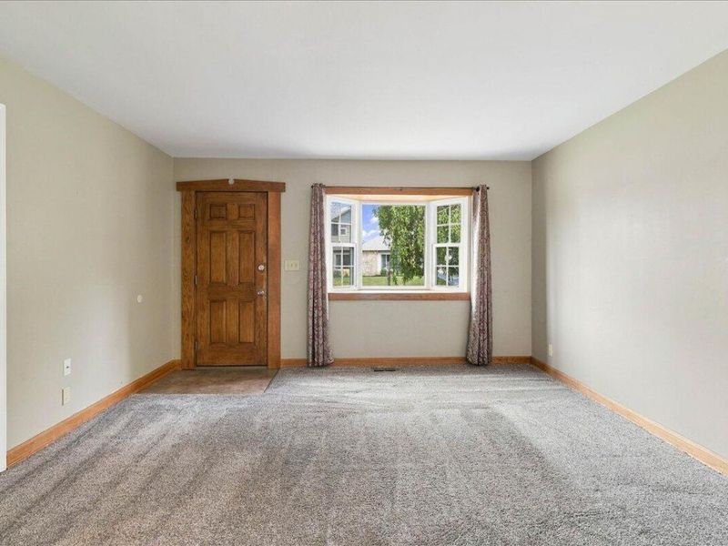 759 Mark Drive , Urbana, OH 43078 Photo 9