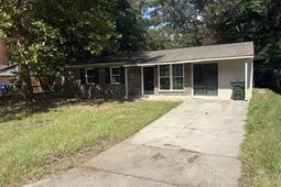 1978 Butternut Street photo 4